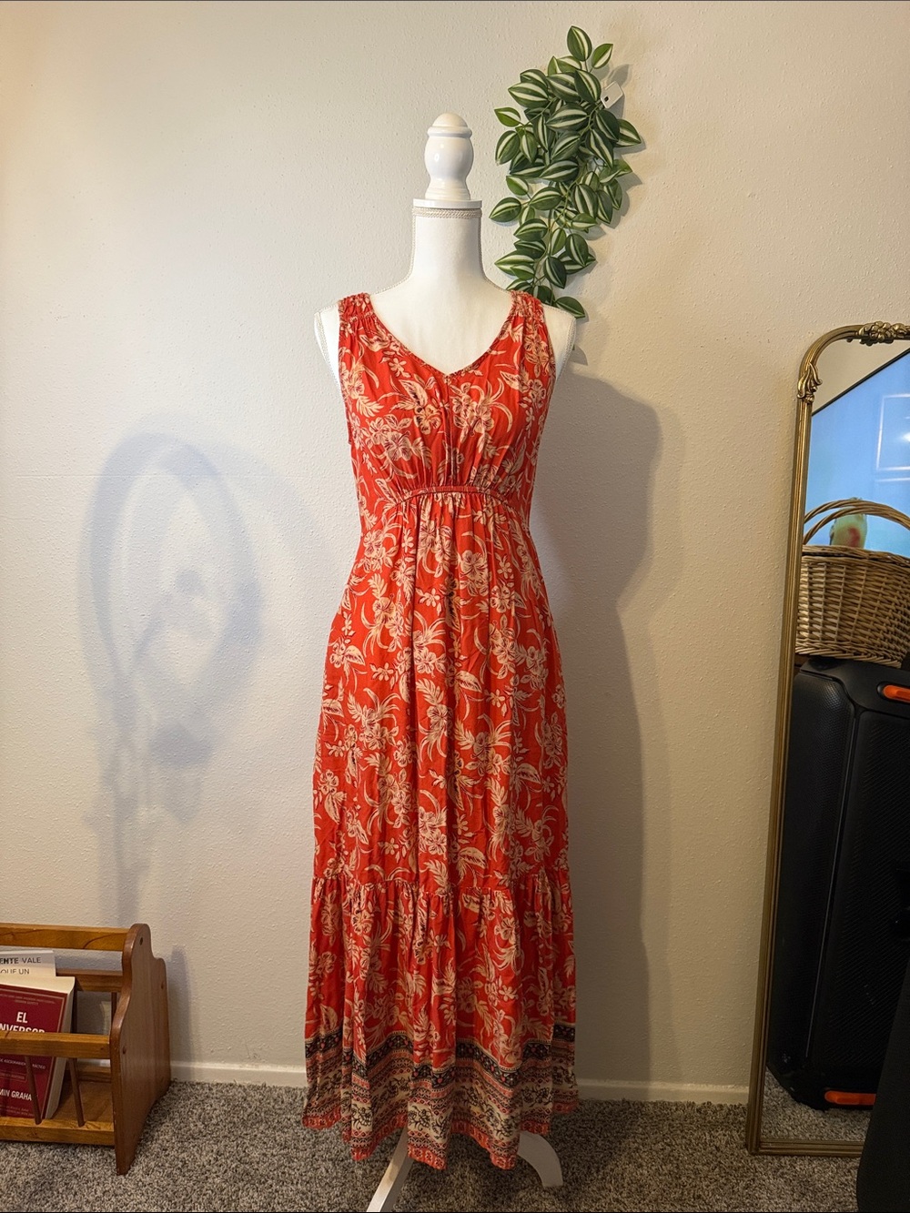 beachlunchlounge Red Floral V-Neck Maxi Dress with Cream Print